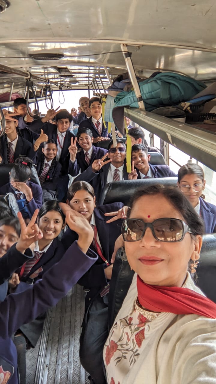 Selfie with students on a school trip